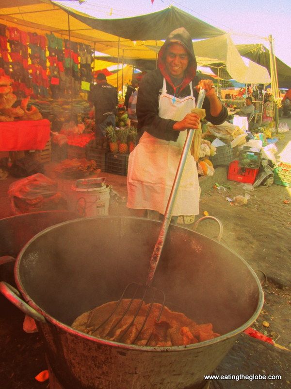 Frying the Chicharrón/ Tuesday Market