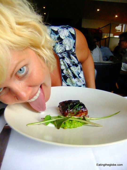 date a girl who eats