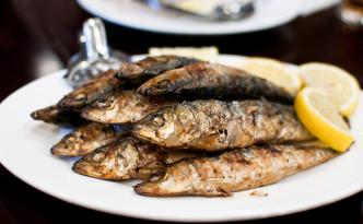 eat like a local food in the Algarve