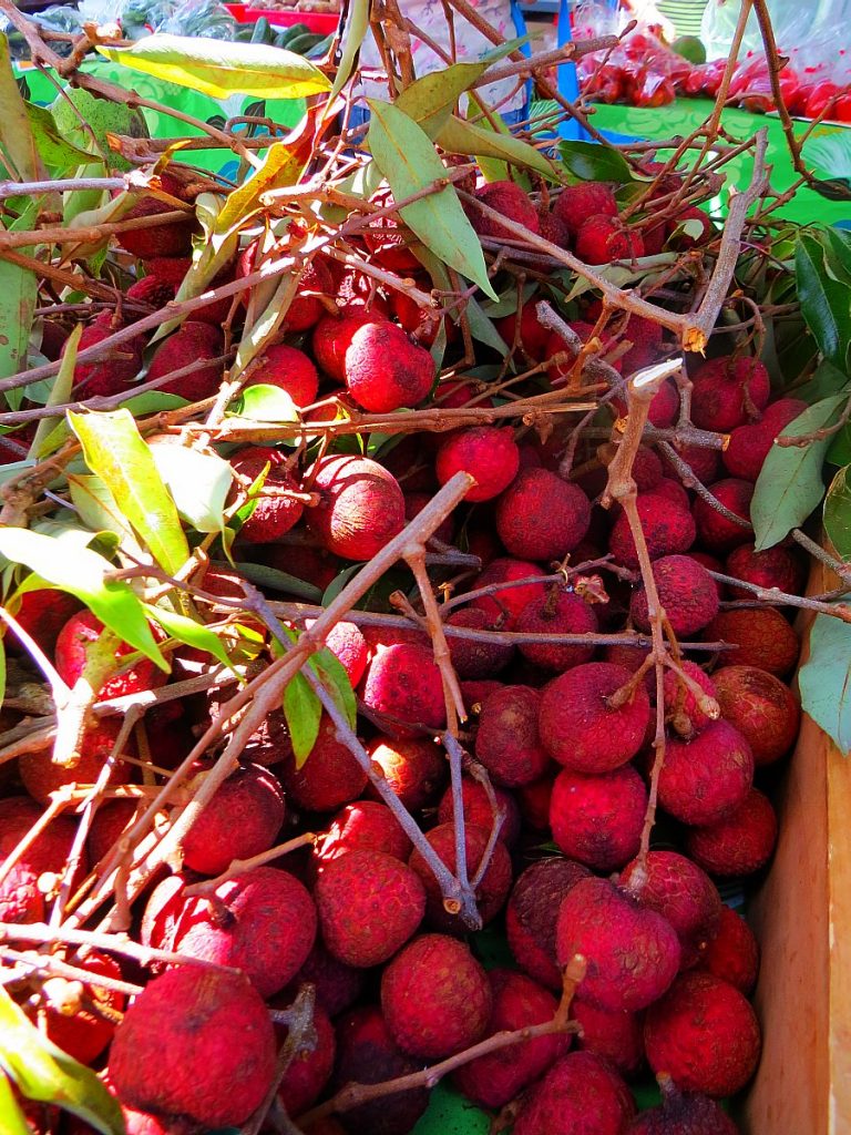 Why You Shouldn't Miss The KCC Farmer's Market On Oahu, Hawaii